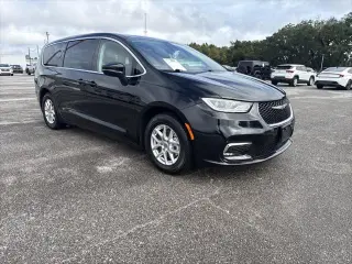 Chrysler Pacifica 2024 Touring L 4p Minivan