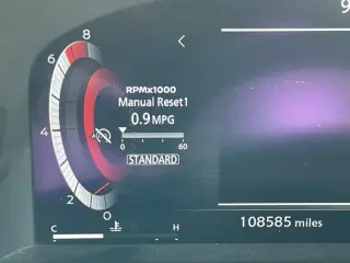 Nissan Pathfinder 2023 Platino 4p SUV