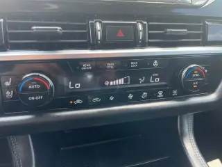 Nissan Pathfinder 2023 Platino 4p SUV