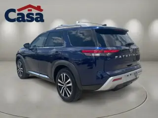Nissan Pathfinder 2023 Platino 4p SUV