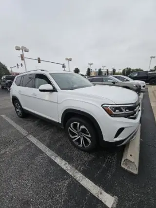 Volkswagen Atlas 2021 AWD SEL Premium 4Motion 4dr SUV (lanzamiento a mitad de año)