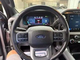 Ford F-150 2024 4x4 XLT 4p SuperCab 5.5 ft. CB