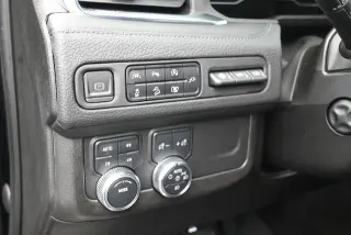 GMC Yukon 2022 4x4 Denali 4p SUV