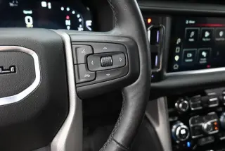 GMC Yukon 2023 4x2 Denali 4p SUV