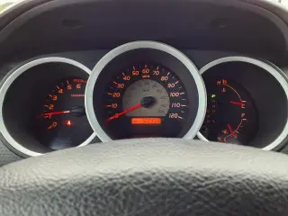 Toyota Tacoma 2011 4x2 PreRunner V6 4dr Double Cab 5.0 ft SB 5A