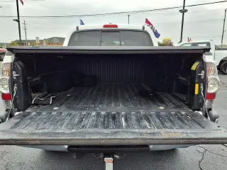 Toyota Tacoma 2011 4x2 PreRunner V6 4dr Double Cab 5.0 ft SB 5A