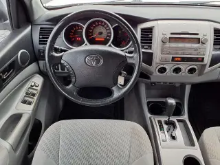 Toyota Tacoma 2011 4x2 PreRunner V6 4dr Double Cab 5.0 ft SB 5A
