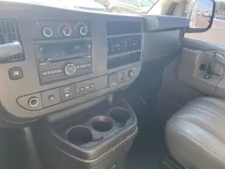 Chevrolet Express 2020 2500 3dr Camioneta de Carga
