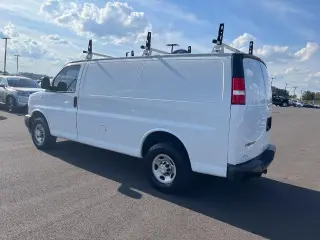Chevrolet Express 2020 2500 3dr Camioneta de Carga