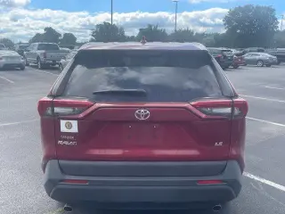 Toyota RAV4 2022 LE 4dr SUV