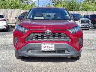 Toyota RAV4 2022 4x4 LE 4p SUV