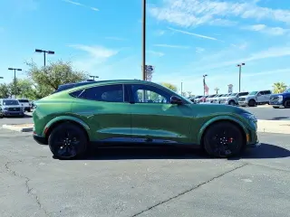 Ford Mustang Mach-E 2025 AWD GT 4dr SUV