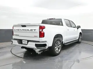 Chevrolet Silverado 1500 2021 4x2 RST 4 puertas Crew Cab 1,72 m