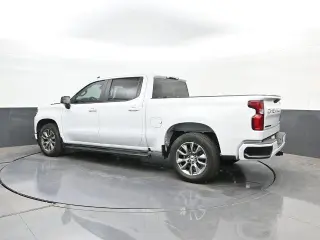 Chevrolet Silverado 1500 2021 4x2 RST 4 puertas Crew Cab 1,72 m