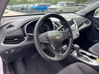 Chevrolet Malibu 2025 LT 4dr Sedan con 1LT