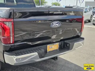 Ford F-150 2024 4x4 Lariat 4p SuperCrew 5.5 ft. SB