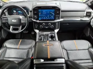 Ford F-150 2022 4x4 Platinum 4p SuperCrew 6.5 ft. CB