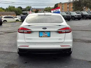 Ford Fusion 2020 SE Sedán de 4 puertas