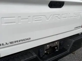 Chevrolet Silverado 2500HD 2024 4x4 Custom 4dr Crew Cab SB