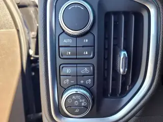 GMC Sierra 1500 2019 4x4 Denali 4p Puerta Tripla Cabina de Tripulacion 5.8 ft. CC