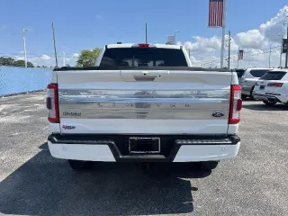 Ford F-150 2021 4x4 Limited 4p SuperCrew 5.5 ft. CB
