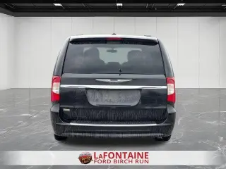 Chrysler Town and Country 2016 Touring 4dr Mini-Van