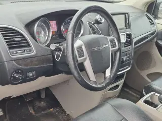 Chrysler Town and Country 2016 Touring 4dr Mini-Van