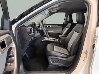 Ford Explorer 2023 AWD XLT 4dr SUV
