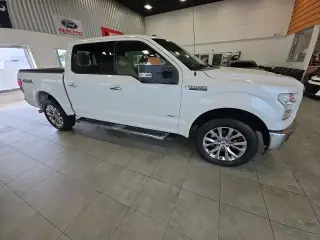 Ford F-150 2017 4x4 Lariat 4p SuperCrew 5.5 ft. SB