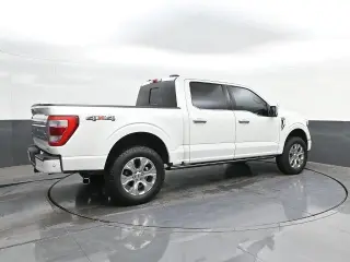 Ford F-150 2022 4x4 Platinum 4 puertas SuperCrew 5.5 pies SB