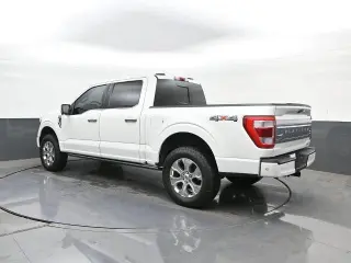 Ford F-150 2022 4x4 Platinum 4 puertas SuperCrew 5.5 pies SB