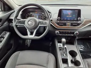 Nissan Altima 2025 2.5 SV Sedán 4p.