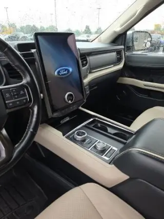 Ford Expedition 2023 4x4 Platinum 4p SUV