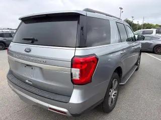 Ford Expedition 2023 4x2 XLT 4dr SUV