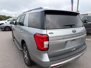 Ford Expedition 2023 4x2 XLT 4dr SUV