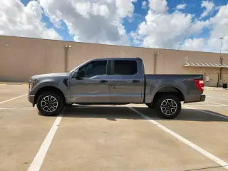 Ford F-150 2023 4x4 XL 4dr SuperCrew 6.5 ft. SB