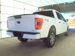 Ford F-150 2023 4x4 XL 4dr SuperCrew 5.5 ft. SB