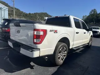 Ford F-150 2021 4x4 XL 4 puertas SuperCrew 5,5 pies SB