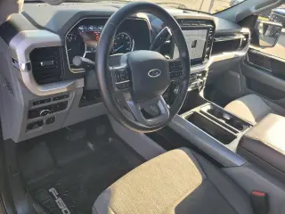 Ford F-150 2023 4x4 XLT 4p SuperCrew 6.5 ft. SB