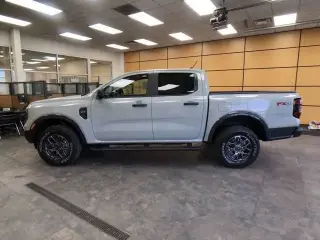 Ford Ranger 2024 4x4 XLT 4dr SuperCrew 5.0 ft. SB