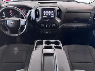 Chevrolet Silverado 1500 2021 4x4 Custom 4 puertas Doble Cabina 6.6 pies SB