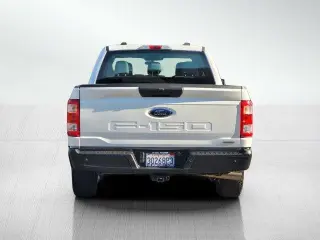 Ford F-150 2022 4x2 XL 4dr SuperCab 6.5 ft. SB