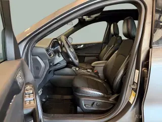 Ford Escape 2024 con tracción en las cuatro ruedas ST-Line 4dr SUV
