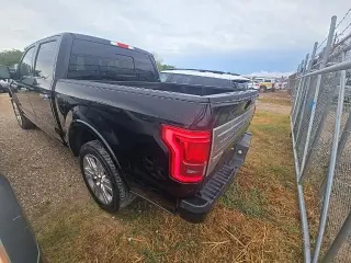 Ford F-150 2017 4x4 Limitada SuperCrew 5.5 pie S.B., 4 puertas