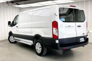 Ford Transit 2025 250 3puertas SWB Techo Bajo Furgón de carga