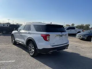 Ford Explorer 2023 Limited SUV de 4 puertas