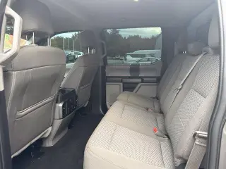 Ford F-250 Super Duty 2019 4x4 XLT Cabina Completa 4 puertas Pickup de 6.8 pies
