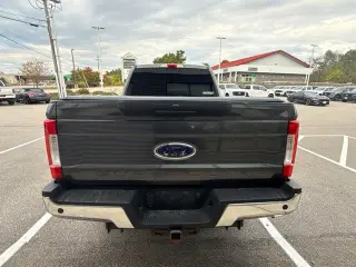 Ford F-250 Super Duty 2019 4x4 XLT Cabina Completa 4 puertas Pickup de 6.8 pies