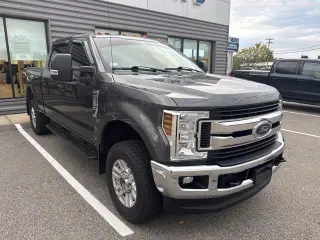 Ford F-250 Super Duty 2019 4x4 XLT Cabina Completa 4 puertas Pickup de 6.8 pies