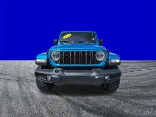 Jeep Gladiator 2025 4x4 Sport 4dr Crew Cab 5.0 ft. SB
